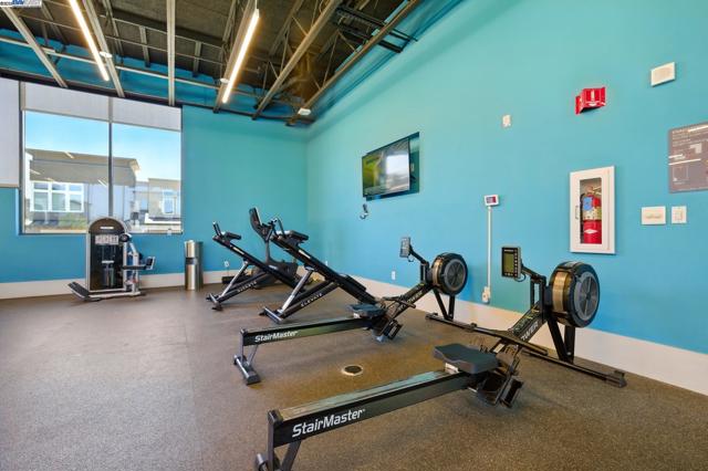 5690 Metrose Ct, Dublin CA: https://media.crmls.org/mediaz/ce8f2aaf-524c-463f-a802-05247b82378e.jpg