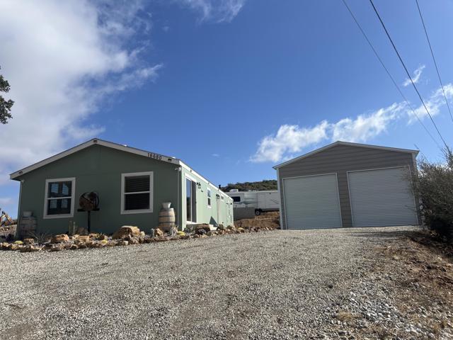 16680 Valley Hi Drive, Banning CA: https://media.crmls.org/mediaz/ce9068a3-2a74-4534-a399-a5e025bc9950.jpg