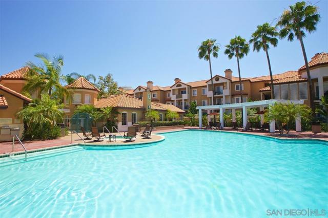 1950 CAMINO DE LA REINA, San Diego CA: https://media.crmls.org/mediaz/ce90844a-862d-4f6a-99a4-d8e488b1a670.jpg