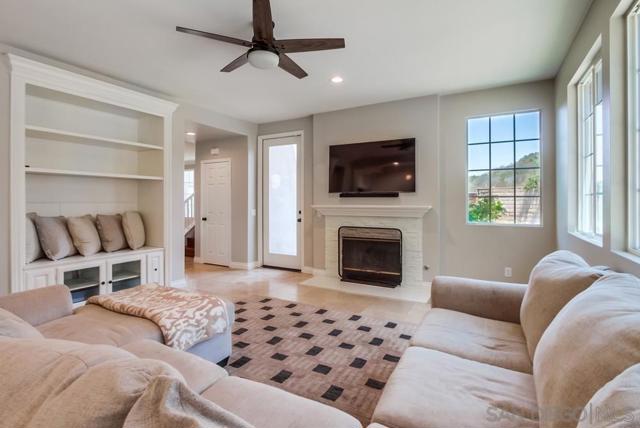 425 Camino Hermoso, San Marcos CA: https://media.crmls.org/mediaz/ce91d4bc-c94b-4a96-9c57-5480c70a8eba.jpg
