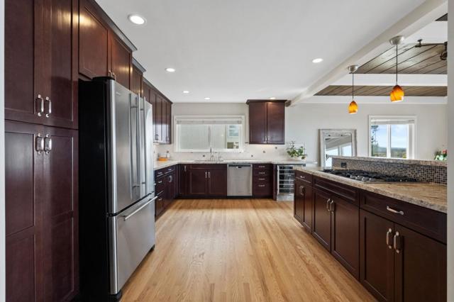 Image 11 of 75 For 254 41st Avenue