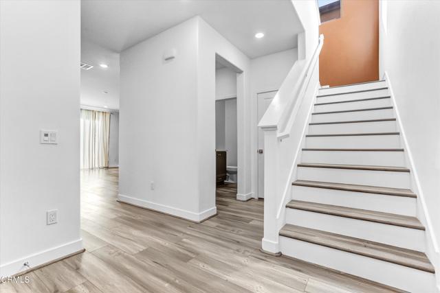 Detail Gallery Image 4 of 40 For 551 Jubilee Pl, Santa Paula,  CA 93060 - 4 Beds | 3/1 Baths