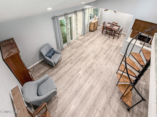 2098 Covington Avenue, Simi Valley CA: https://media.crmls.org/mediaz/ce93ff32-0b8d-4ca5-91f9-f12537b2645b.jpg