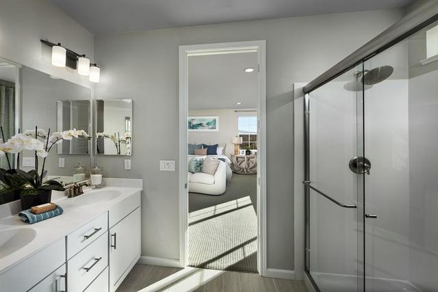 2201 Daisy Drive, Hollister CA: https://media.crmls.org/mediaz/ce94474c-be48-4da9-9889-cfa70bc06152.jpg