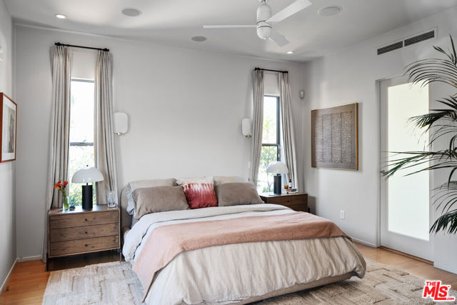 8735 Dorrington Avenue, West Hollywood CA: https://media.crmls.org/mediaz/ce9451c2-1836-4000-a0d3-a798cb670b7f.jpg