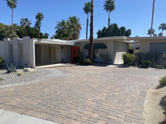 48190 Birdie Way, Palm Desert CA: https://media.crmls.org/mediaz/ce9513ad-d3a3-4bce-a3f9-db32cafdc998.jpg