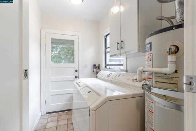 6 View St, Vallejo CA: https://media.crmls.org/mediaz/ce96d9f5-ae05-4bdd-8df0-3ac845612bde.jpg