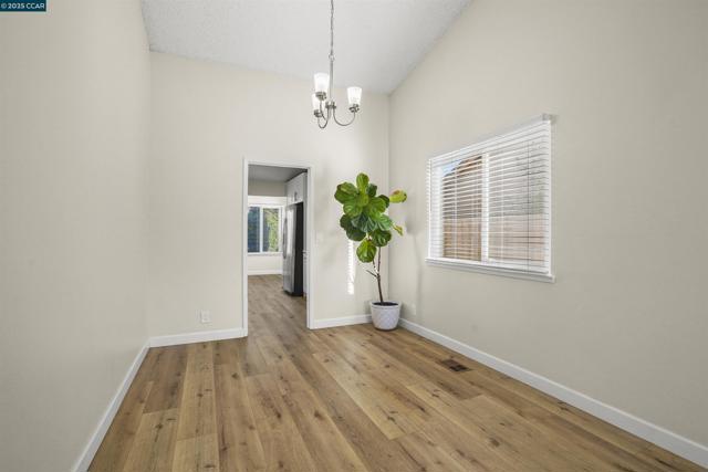 782 Ash Ct, Fairfield CA: https://media.crmls.org/mediaz/ce9730f9-e00b-4e01-bf1f-6a4a871decef.jpg