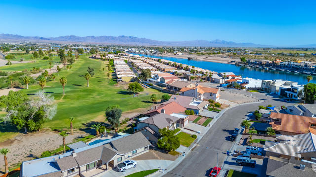 204 Fairway Drive, Needles CA: https://media.crmls.org/mediaz/ce97b2ff-ceba-45aa-b943-f52dab523fd4.jpg