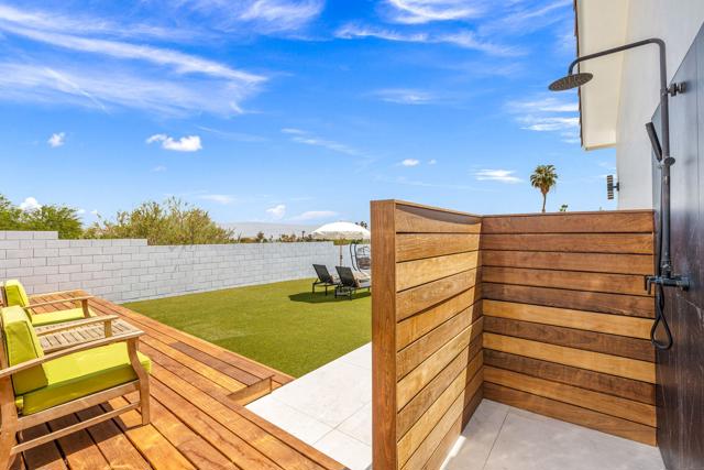 73298 Buckboard Trail Trail, Palm Desert CA: https://media.crmls.org/mediaz/ce98b5b7-8759-45d3-9df0-168e04b8a34b.jpg