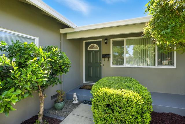 926928 Goodwin Avenue, San Jose CA: https://media.crmls.org/mediaz/ce98b6f6-1e19-4210-99a3-89b32fce38a7.jpg