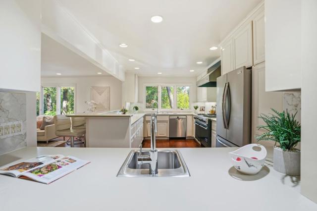 1621 Stone Pine Lane, Menlo Park CA: https://media.crmls.org/mediaz/ce9960e6-5988-4b10-8293-3d5c1bf31536.jpg
