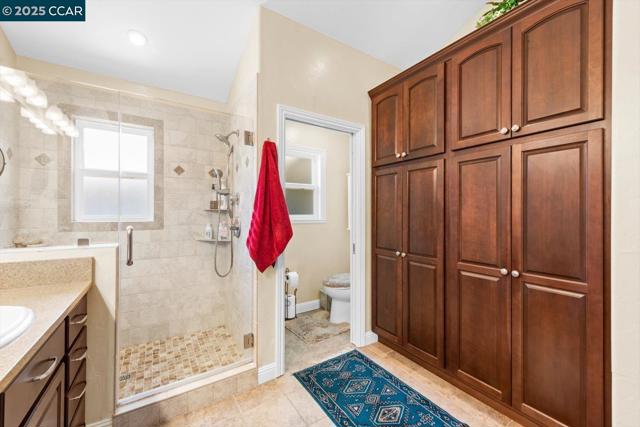 3121 Del Oceano Dr, Lafayette CA: https://media.crmls.org/mediaz/ce99f0d2-1a4f-4823-96fd-ecd31301bc45.jpg