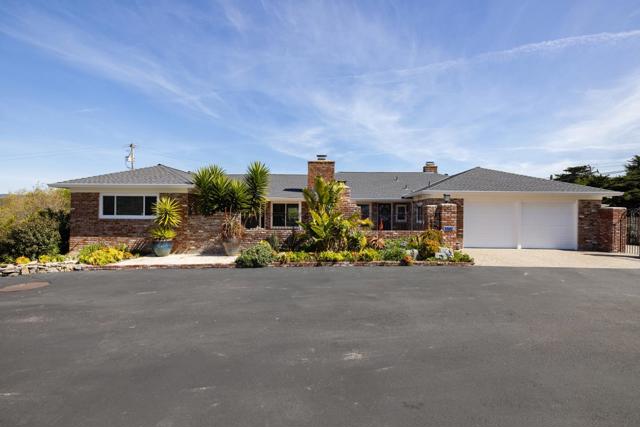 27302 Highway 1, Carmel CA: https://media.crmls.org/mediaz/ce9aa023-8d12-4822-bb9d-4aee79c243c0.jpg