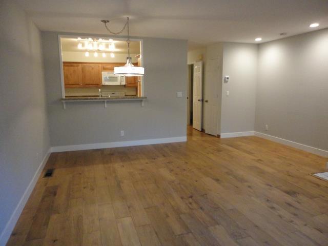 201 Ada Avenue, Mountain View CA: https://media.crmls.org/mediaz/ce9ab945-2028-470b-9f8b-d6b15662f183.jpg
