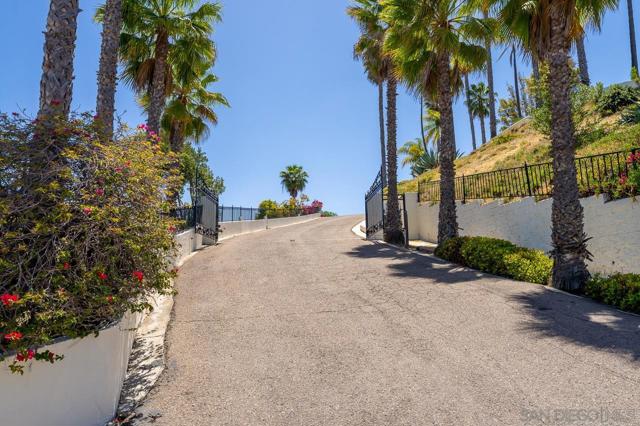 3928 La Cresta Way, Bonita CA: https://media.crmls.org/mediaz/ce9b80dc-8950-493c-9e5f-829ddf429a01.jpg