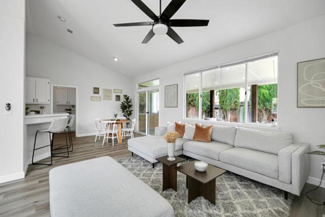 118 Edmeades Court, Oakley CA: https://media.crmls.org/mediaz/ce9ca7ee-66fe-4c82-8ed2-33eba052e6fc.jpg