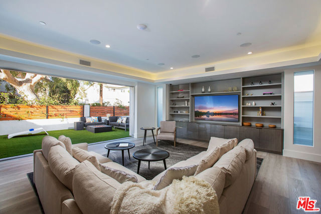 6066 Saturn Street, Los Angeles CA: https://media.crmls.org/mediaz/ce9e895a-107d-4efa-949c-b6f0e7389bed.jpg