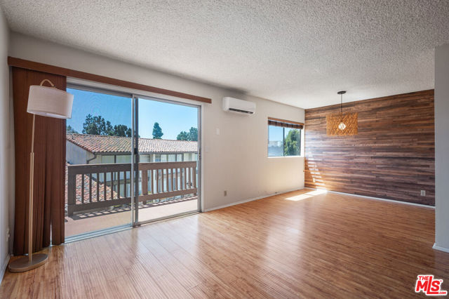 5950 Buckingham, 610 photo 6