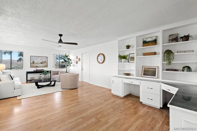 40110 Angora Ln, Temecula CA: https://media.crmls.org/mediaz/ce9f7c2b-d72b-4490-9aa1-1a8d0f1a2712.jpg