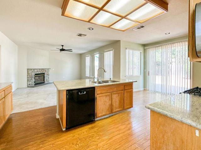 4305 Calsite Court, Antioch CA: https://media.crmls.org/mediaz/cea0ea98-c7ed-4134-ab4f-32d2931f2147.jpg