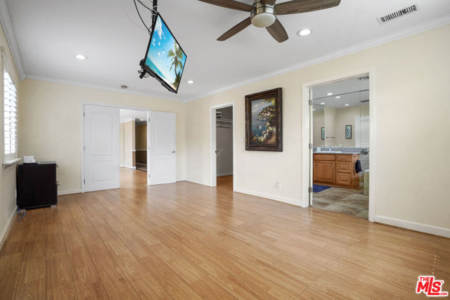 7017 Vicky Avenue, West Hills CA: https://media.crmls.org/mediaz/cea0ef94-bbde-40a2-91bd-e0ac5881ee3a.jpg