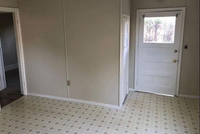1275 Latham Street, Mountain View CA: https://media.crmls.org/mediaz/cea1be8f-baf0-4a6a-8614-05aab2189728.jpg