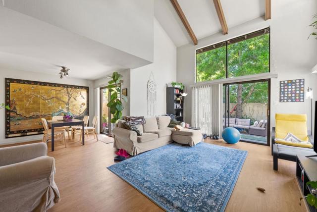 2005 Parrott Drive, San Mateo CA: https://media.crmls.org/mediaz/cea26ac1-28ba-431e-ac11-b1958329d041.jpg