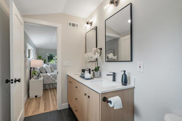 3574 Wellesley Court, Mountain View CA: https://media.crmls.org/mediaz/cea2c365-fcde-4a75-afc3-f094155c7fd1.jpg