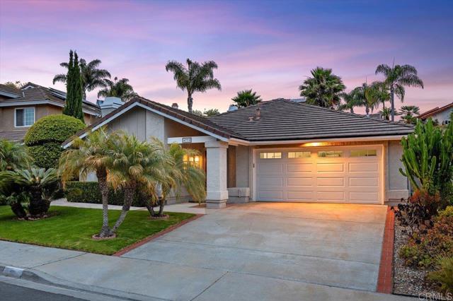 Detail Gallery Image 2 of 57 For 4772 Gateshead Rd, Carlsbad,  CA 92010 - 5 Beds | 3 Baths
