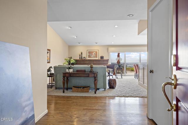 Detail Gallery Image 5 of 62 For 867 High Point Dr, Ventura,  CA 93003 - 4 Beds | 2 Baths