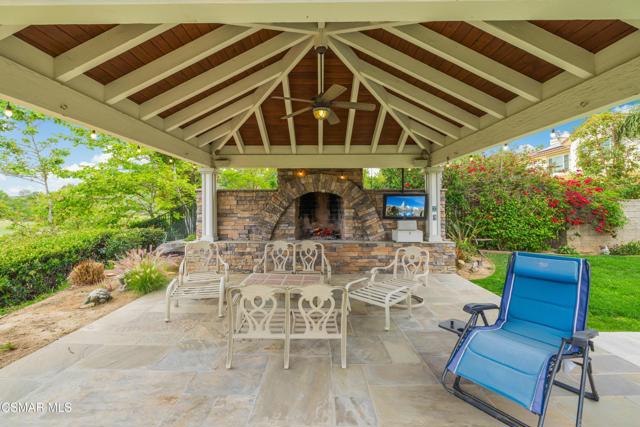 12430 Nelson Road, Moorpark CA: https://media.crmls.org/mediaz/cea408d8-6469-4f9e-a408-23a5dbe37fd8.jpg