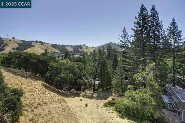 3288 Terra Granada Dr, Walnut Creek CA: https://media.crmls.org/mediaz/cea412b7-fe24-4be4-9df2-a640f46dc526.jpg