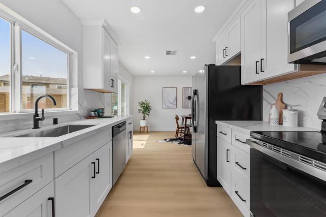 4251 Apollo Circle, Union City CA: https://media.crmls.org/mediaz/cea5795b-2cfa-4533-997a-5a0b27ae8500.jpg