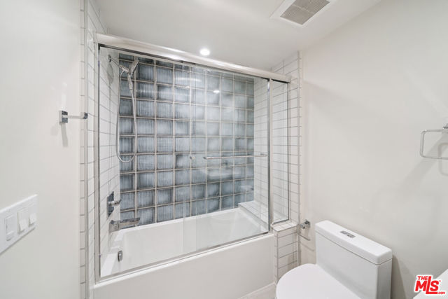 1226 S Bedford Street, Los Angeles CA: https://media.crmls.org/mediaz/cea74398-6760-4fcc-bb4f-19bcc1a5c535.jpg