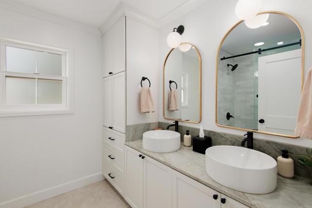 Detail Gallery Image 12 of 28 For 937 3rd St, Encinitas,  CA 92024 - 4 Beds | 2 Baths