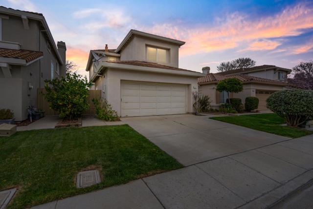 18177 Stonegate Court, Salinas CA: https://media.crmls.org/mediaz/cea9fe69-22a6-473b-a334-ce23c761a2f6.jpg