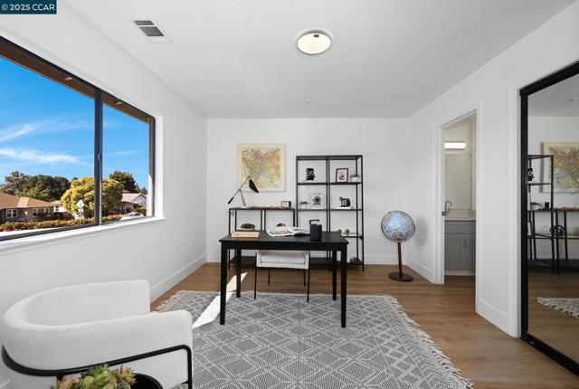 22095 Betlen Way, Hayward CA: https://media.crmls.org/mediaz/ceaa2224-43ab-40bf-9a38-d4cd2a15a4ff.jpg