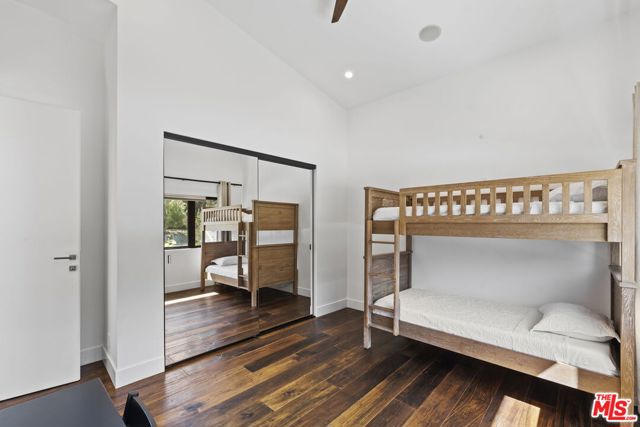 31830 Lobo Canyon, Agoura Hills CA: https://media.crmls.org/mediaz/ceaa4431-6403-4a85-86e1-4403960f3d9d.jpg