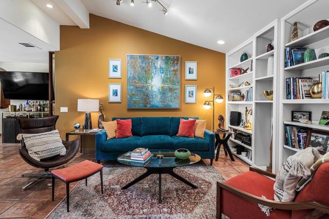 2525 N Farrell Drive, Palm Springs CA: https://media.crmls.org/mediaz/ceaae85b-0e22-4c51-897e-1dfe5ffcf529.jpg