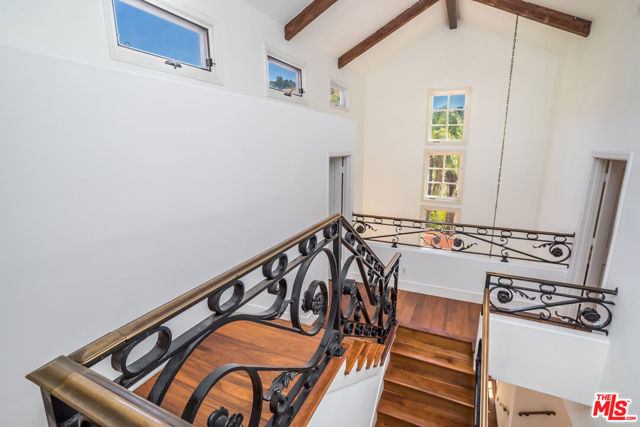941 N Norman Place, Los Angeles CA: https://media.crmls.org/mediaz/ceab0721-70f1-4e3c-afe7-589c0cd4c3db.jpg