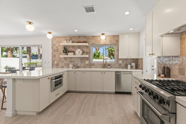 1177 S Farrell Drive, Palm Springs CA: https://media.crmls.org/mediaz/ceab2ff8-daea-4b5f-b987-82db11d40873.jpg
