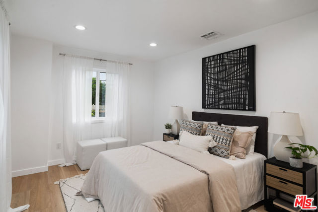 3326 La Clede Avenue, Los Angeles CA: https://media.crmls.org/mediaz/ceab4020-2ebf-45ba-af96-27cd48433488.jpg
