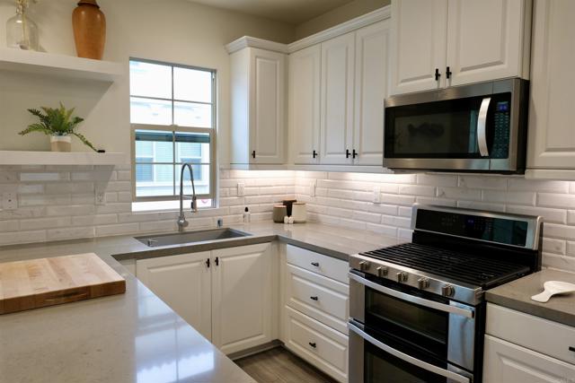 920 Slate Street, San Marcos CA: https://media.crmls.org/mediaz/ceab5ea5-83f2-4f62-bc25-b709f41272b6.jpg
