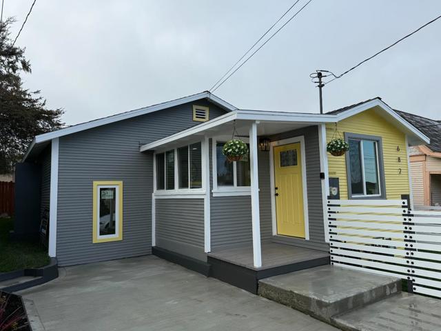684 David Avenue, Monterey CA: https://media.crmls.org/mediaz/ceab6cbe-c5a0-4644-959e-613073b638d2.jpg