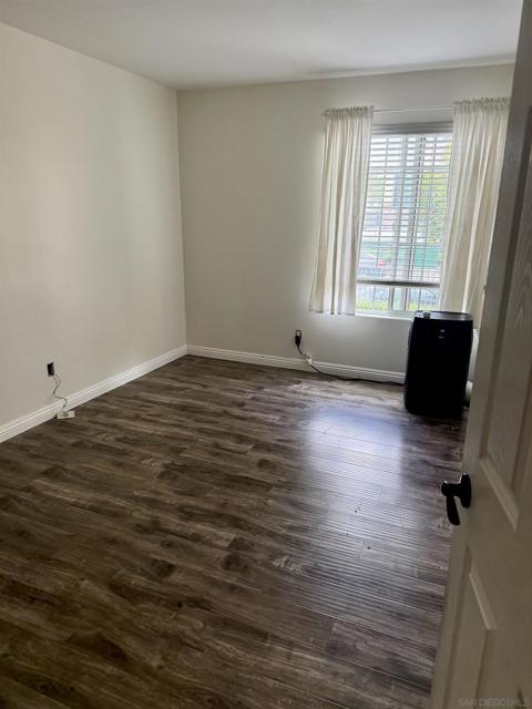 5402 Balboa Arms Dr., San Diego CA: https://media.crmls.org/mediaz/ceabf244-352f-4b80-88b1-184b6baa1b2a.jpg