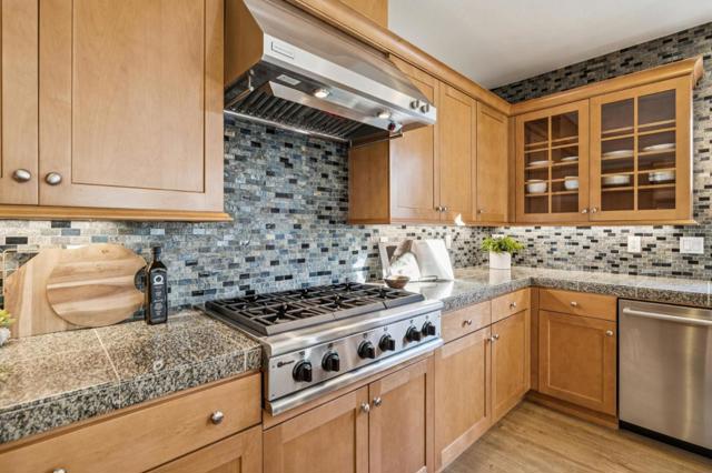 62 Spyglass Court, Half Moon Bay CA: https://media.crmls.org/mediaz/ceace798-d44f-42d6-9960-87538c297205.jpg