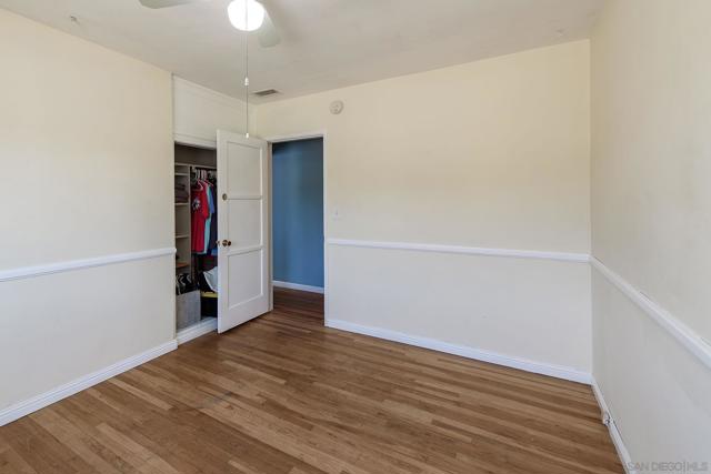 3551 Trophy Dr, La Mesa CA: https://media.crmls.org/mediaz/ceae85f1-ba81-4241-a77c-4a8130d9da75.jpg