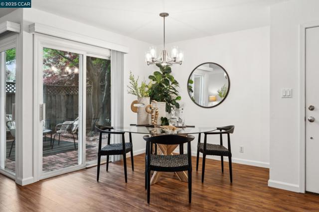 136 Garden Creek Pl, Danville CA: https://media.crmls.org/mediaz/ceaf1b5b-b964-4a13-af3a-b16c1f4bdeeb.jpg