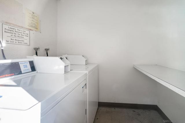 4851 Cole St, San Diego CA: https://media.crmls.org/mediaz/ceaf1e63-940c-4dc7-947f-18464fe46fa3.jpg